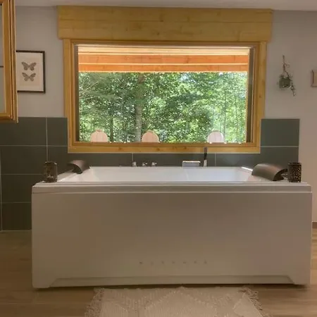 Apartment Jacuzzi En Foret